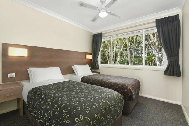 Flynns on Surf Beach Villas - Photo5