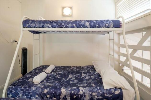 16 Point Lookout Beach Resort - Photo4