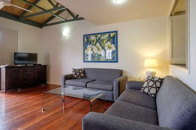 6 Point Lookout Beach Resort - Photo3