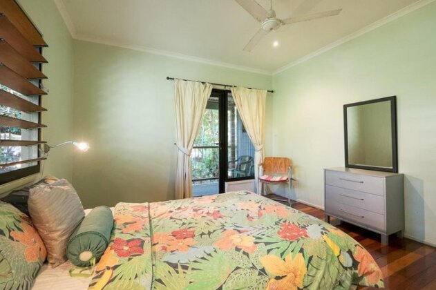 Billa Blue - Photo3