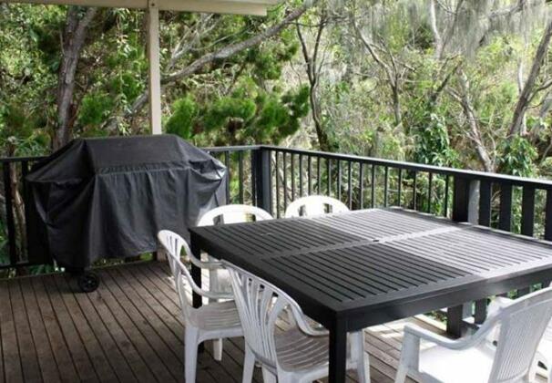 Straddie Beach House 2 - Photo4