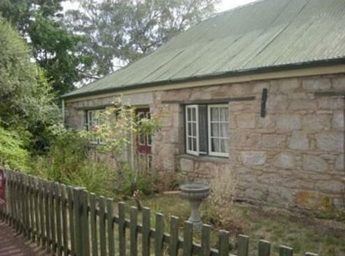Colonial Cottages of Ross - Photo2