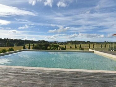 Noble Willow Homestead Lovedale Super Spacious with views and pool