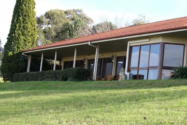 Sovereign Hill Country Lodge Rothbury - Photo3