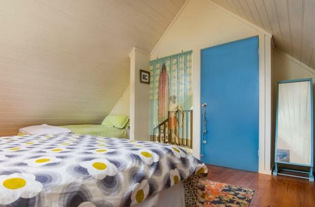 Into the blue cottage - Photo3