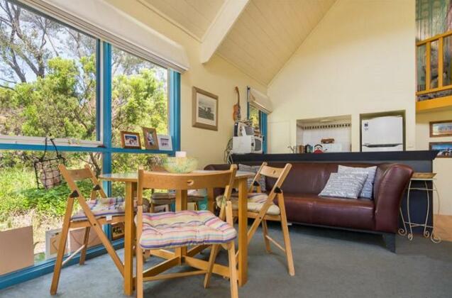 Into the blue cottage - Photo5