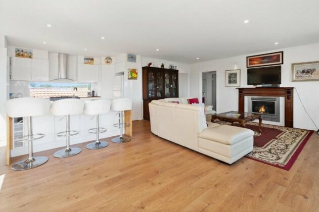 Peaceful Panorama in Rye - Photo3