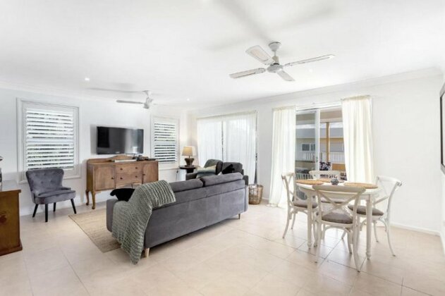 Bagnall Avenue 1 - Photo4