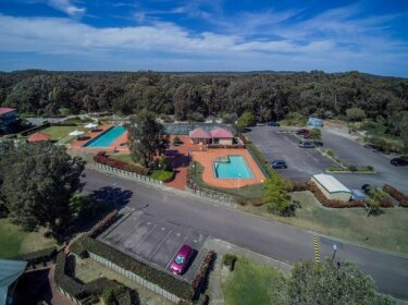 Condo 105 @ Horizons Golf Resort - Salamander Bay NSW