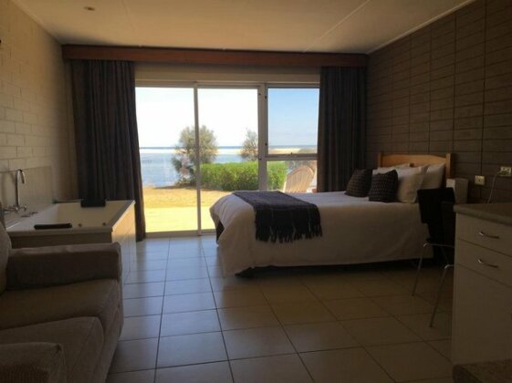 Pelican Sands Scamander - Photo3