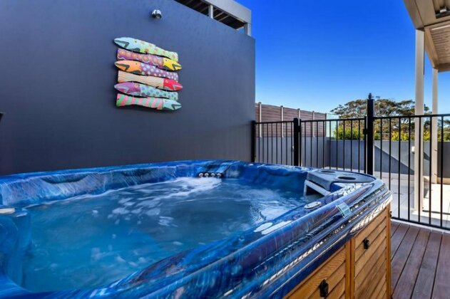 Aura Unit 10 - Shoal Bay - Photo2