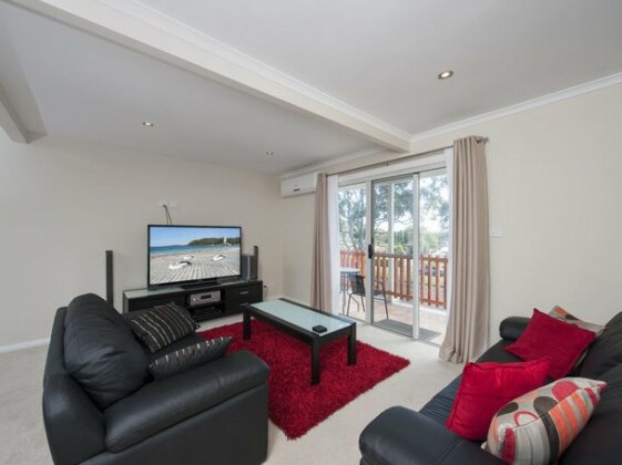 Beach and Bay 121 Shoal Bay Road - Photo2