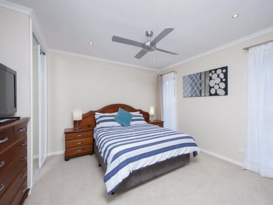 Beach and Bay 121 Shoal Bay Road - Photo4