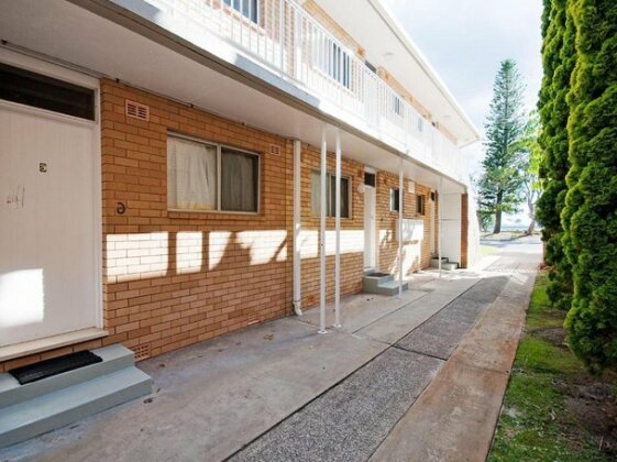 'Beachside' Shoal Bay Unit 6 - Photo2
