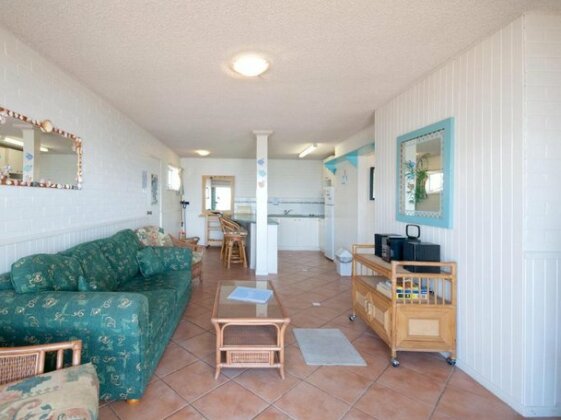 Shoal Bay Road Castaways Unit 04 17 - Photo3