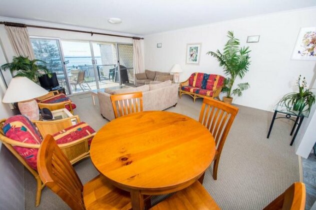 Sundeck Unit 6 - Shoal Bay - Photo3