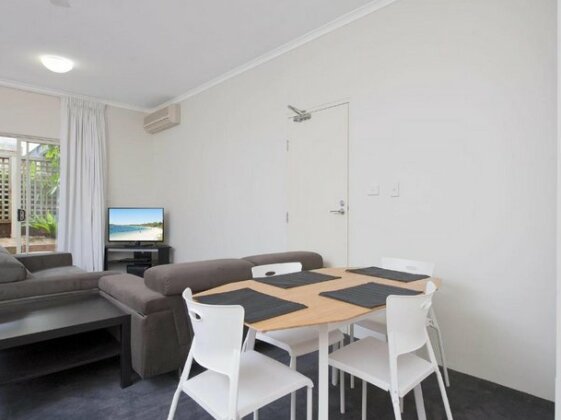 Zenith Studio Unit 4/10 Messines Street - Photo5