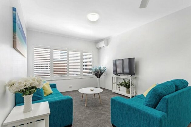 Zenith Unit 7 - Shoal Bay - Photo4