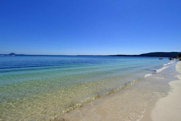 Karma Waters 9 - Soldiers Point - Photo4