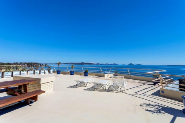 Penthouse with Waterviews - Photo2