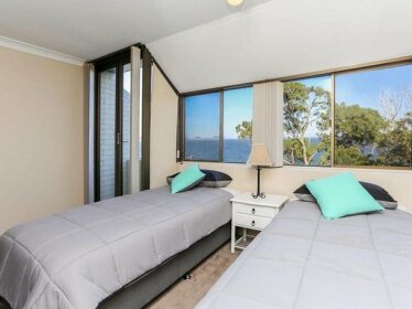 Spectacular Views & Walking distance to the beach