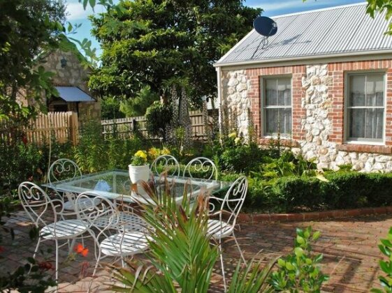 Eastcliff Cottage Bed & Breakfast - Photo2