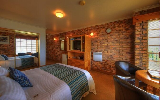 Stanley Village Waterfront Accommodation - Photo2