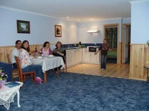 Anchor Down Cottages - Photo3