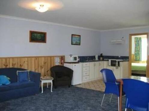 Anchor Down Cottages - Photo4