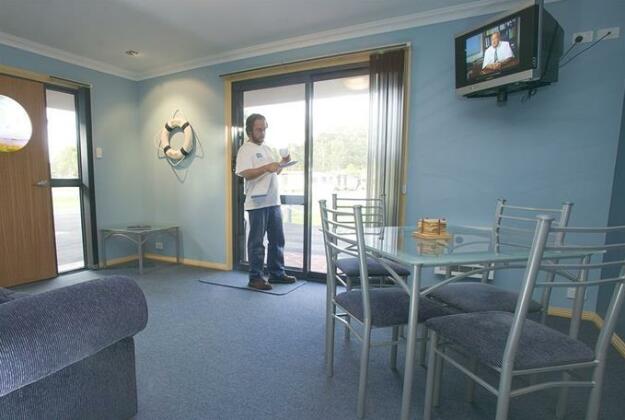 Strahan Bungalows - Photo5