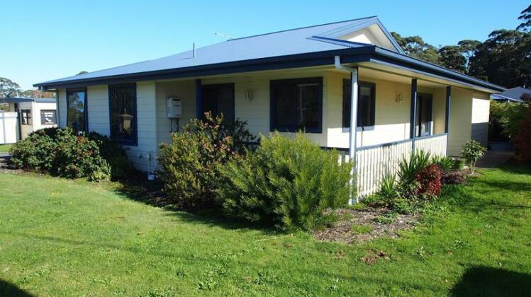 Strahan Holiday Retreat - Photo2