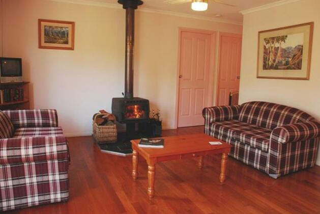 Peacehaven Country Cottages & Farmstay - Photo3