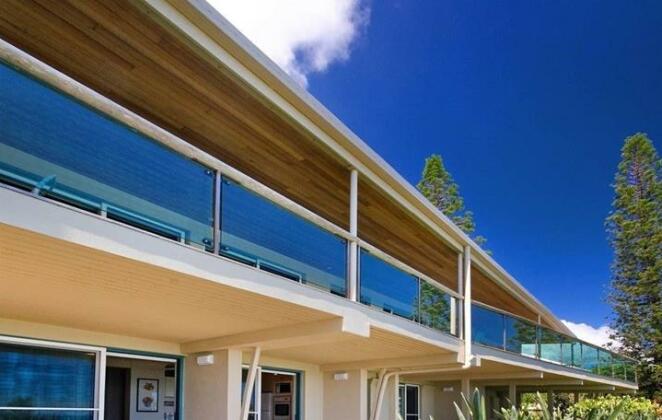 2 Arakoon Crescent