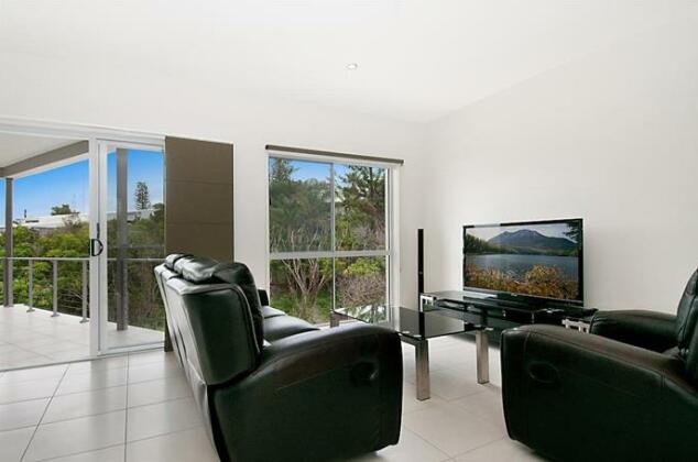 4 Surfside Court - Photo2