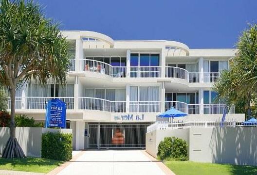 La Mer Sunshine Beachfront