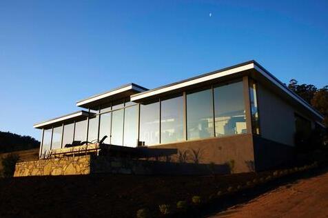 Dragonfly Lodge - Photo2