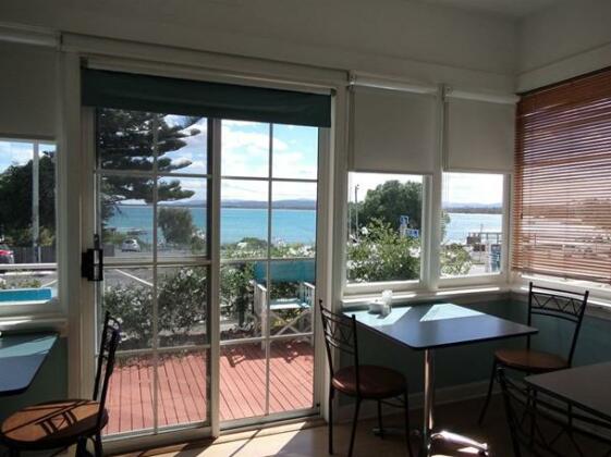 Freycinet Waters - Photo4