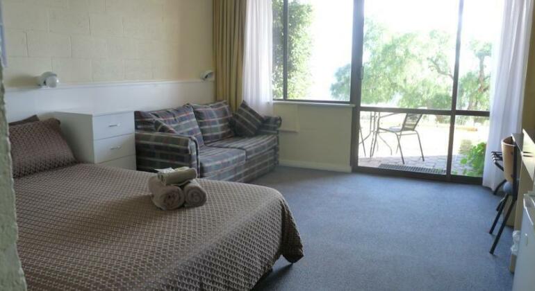 Swansea Motor Inn Australia - Photo3