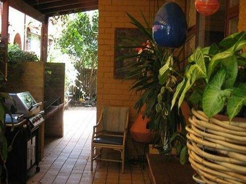 Burwood Bed and Breakfast - Photo2