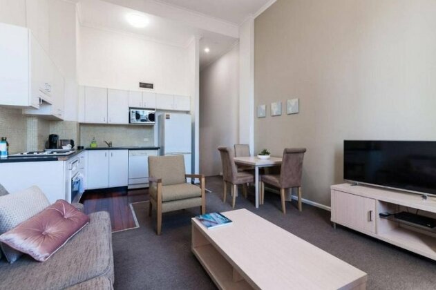 Charming Apartment Minutes to Darling Harbour - Photo3