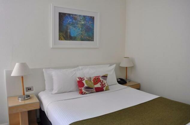 Coogee Sands Hotel & Apartments - Photo4