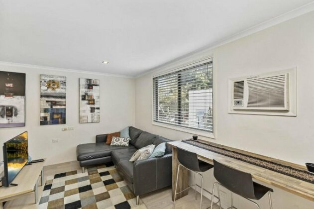 Cosy studio apartment seconds from Manly Beach - Photo2