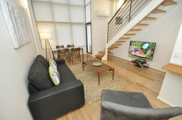 Darlinghurst Fully Self Contained Modern 1 Bed Apartment 607POP - Photo2