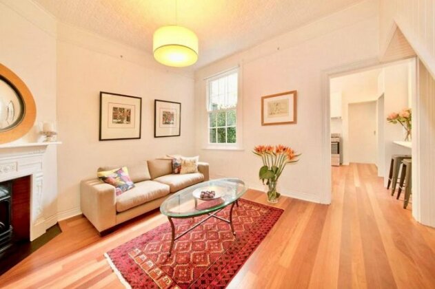 Divine Early-Sydney Home - The Rocks - Photo2