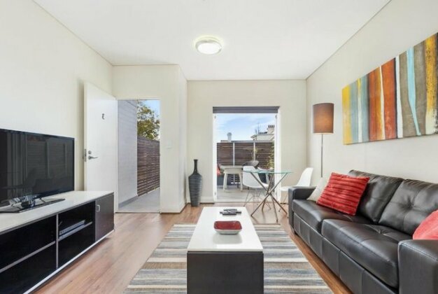 Glebe Self-Contained Modern One-Bedroom Apartments