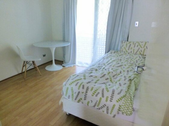 Homestay - Comfortable home for a female guest