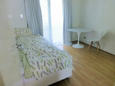 Homestay - Comfortable home for a female guest