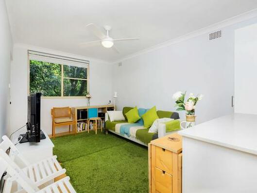 Inner West comfort - compact and great for couples - Photo3