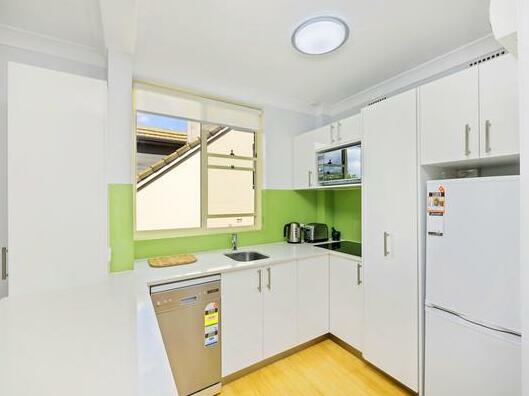Inner West comfort - compact and great for couples - Photo5