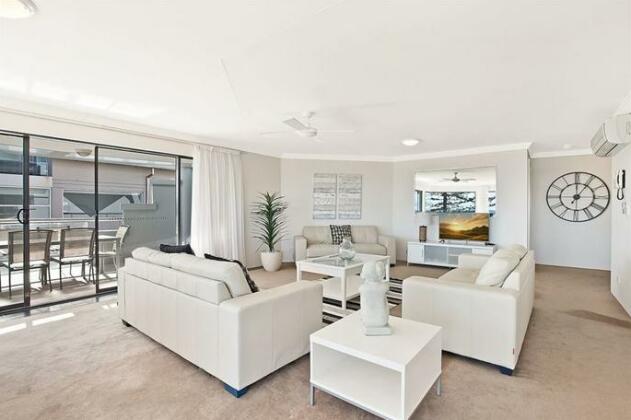 Manly Surfside Holiday Apartments - Photo5